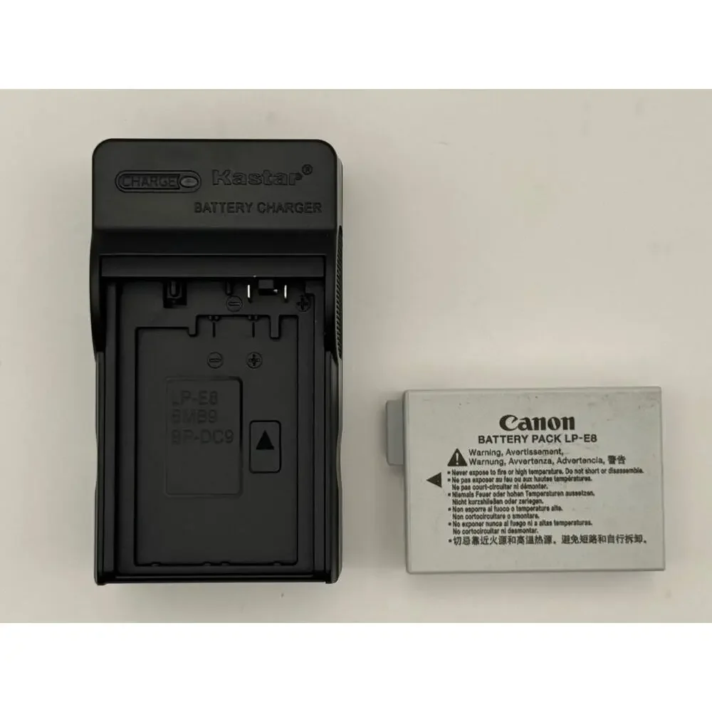 Canon EOS Rebel T2i DSLR Camera Body Strap Charger New Battery Turns On Black